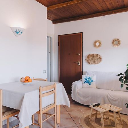 Cactus Mare Apartment Golfo Aranci Exterior foto