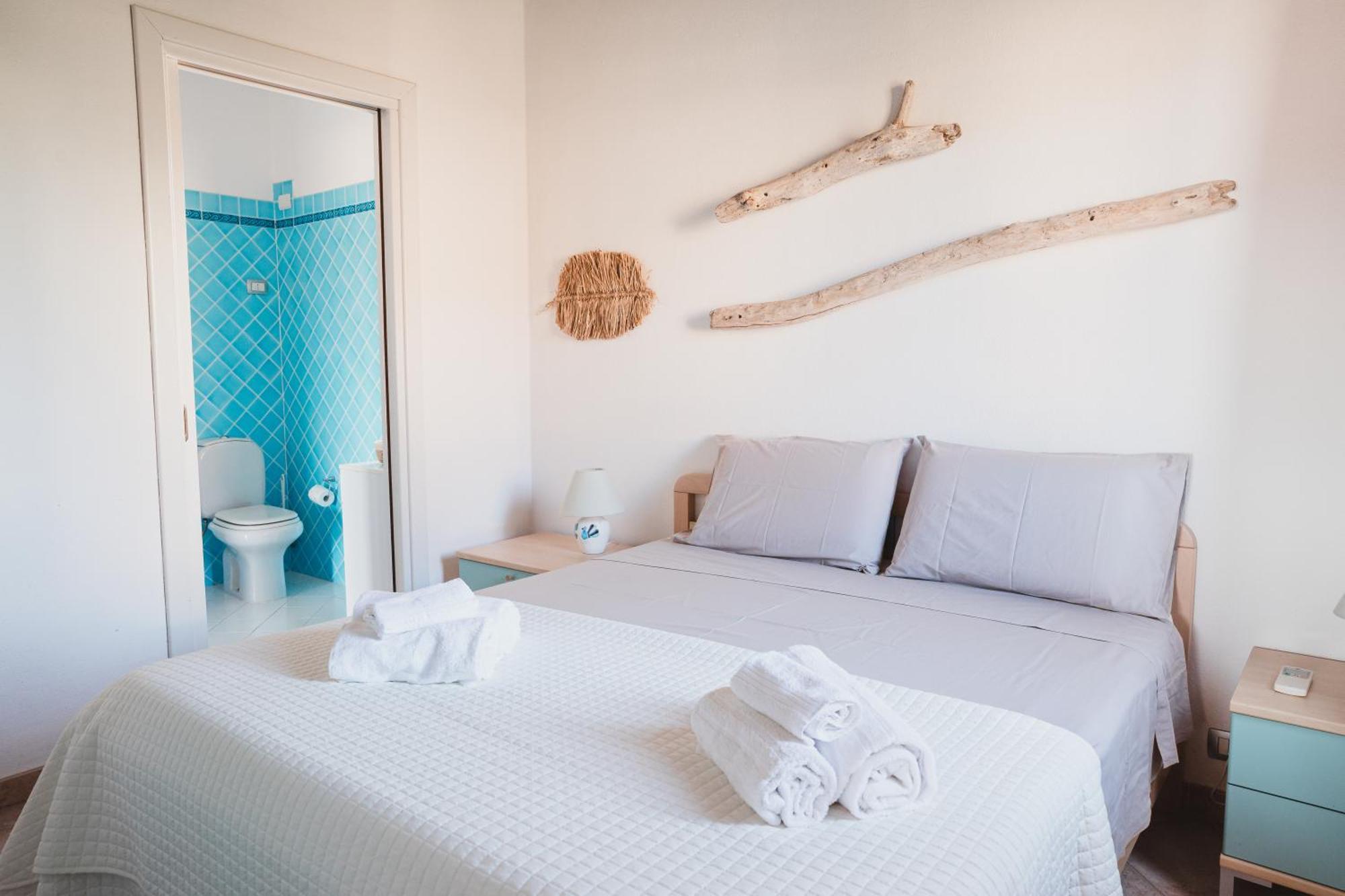 Cactus Mare Apartment Golfo Aranci Exterior foto
