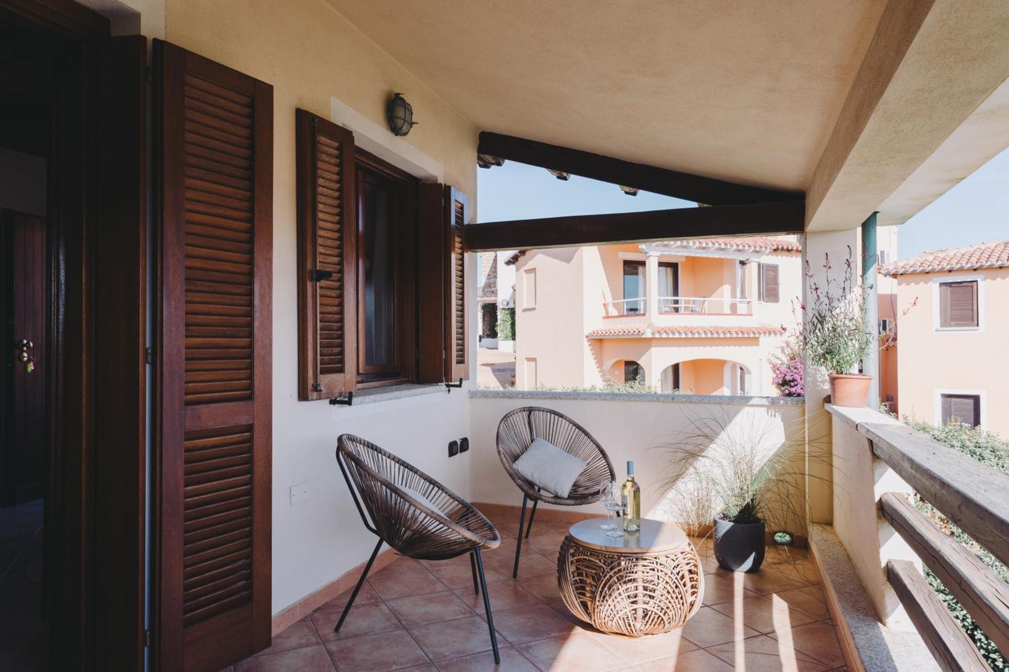 Cactus Mare Apartment Golfo Aranci Exterior foto